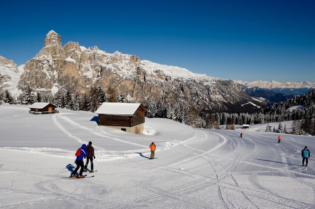 Nei Y Suredl Nevesole Aparthotel Corvara In Badia Exterior photo